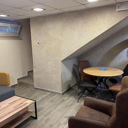 Ribnica Apartment Подгорица Екстериор снимка
